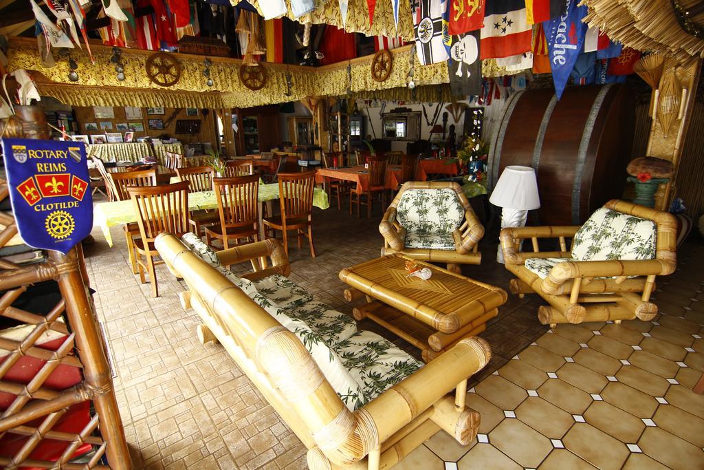 Pension Hibiscus Tahaa Uturoa Esterno foto