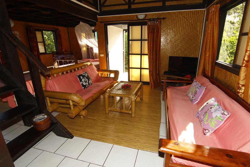 Pension Hibiscus Tahaa Uturoa Esterno foto