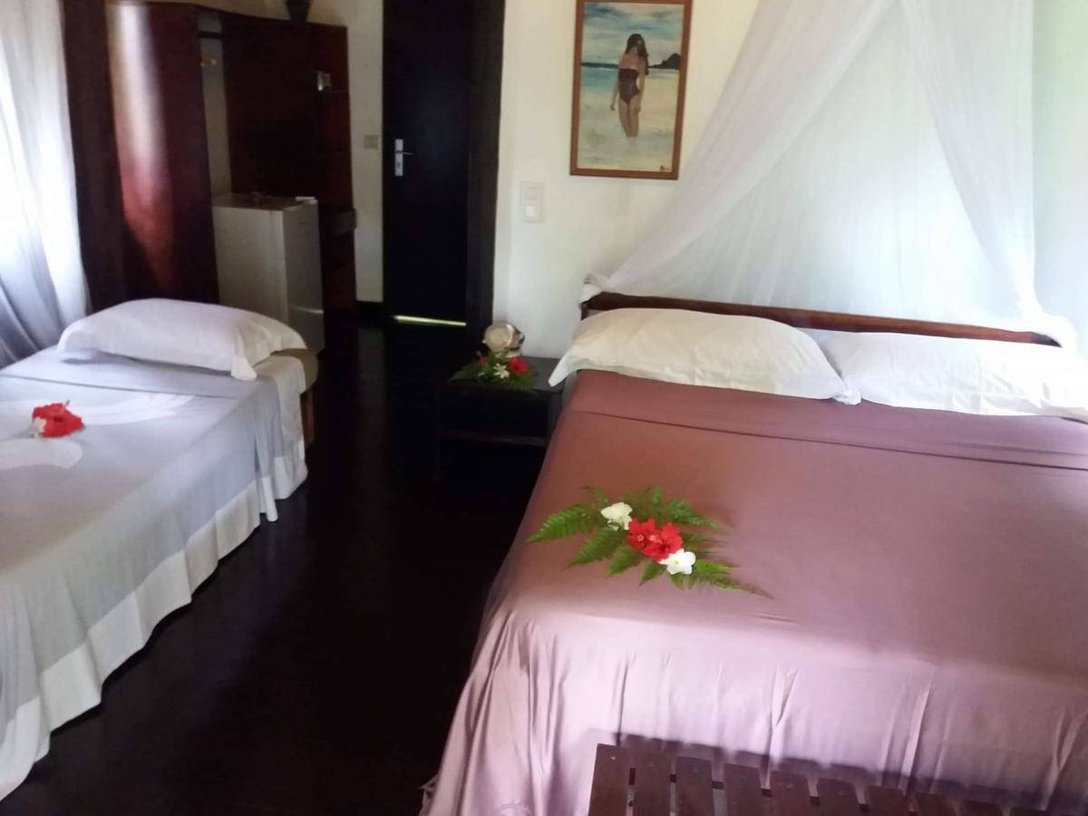 Pension Hibiscus Tahaa Uturoa Esterno foto