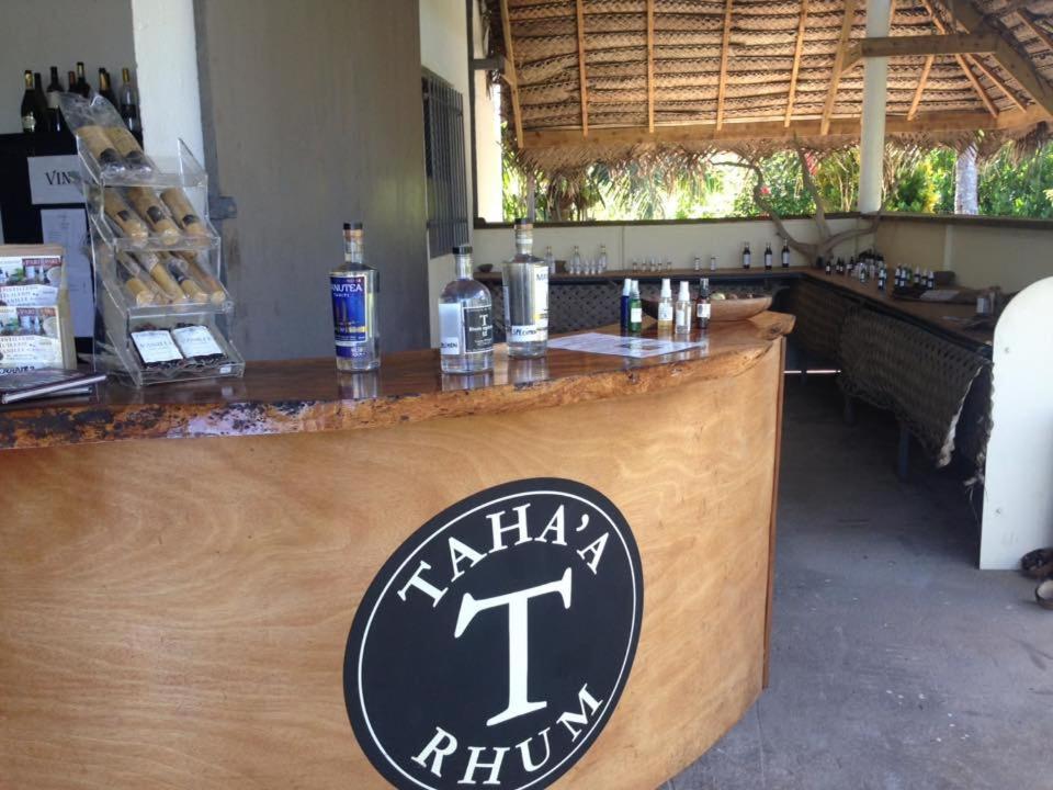 Pension Hibiscus Tahaa Uturoa Esterno foto